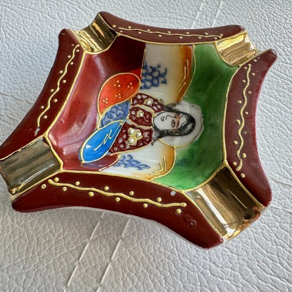 Vintage Small Hand Painted Ceramic Porcelain Ashtray JAPAN Collectible - Picture 4 of 5